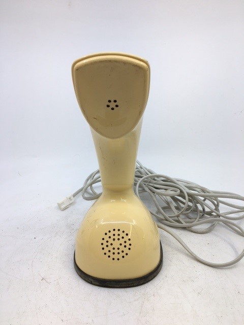 A vintage white telephone. - Image 6 of 9