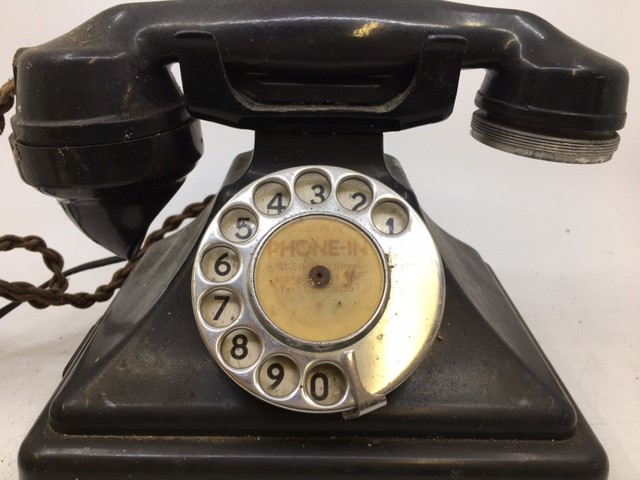 A vintage bell telephone (GPO, PL45/1, No 64), (GPO, 26, H47/1, L40228) (APPVP 2147) - Image 2 of 5