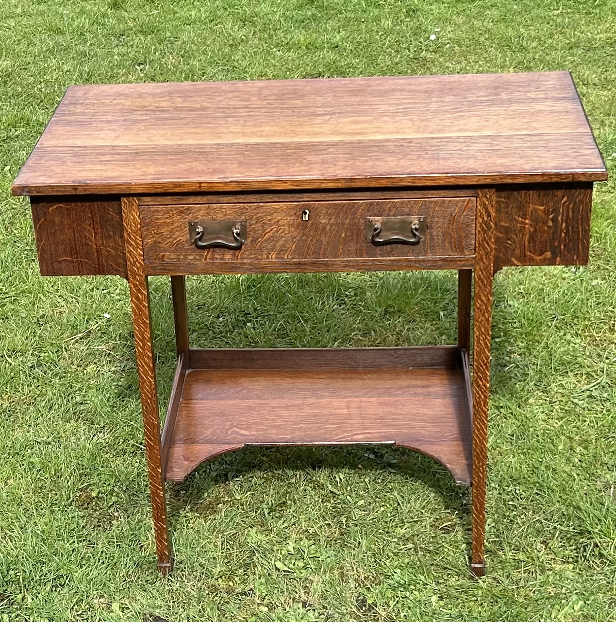 An early 20th cent Arts & Crafts Oak Liberty table - Image 2 of 3