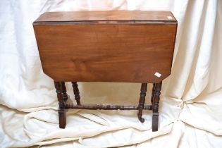 A small Sutherland table in mahogany.