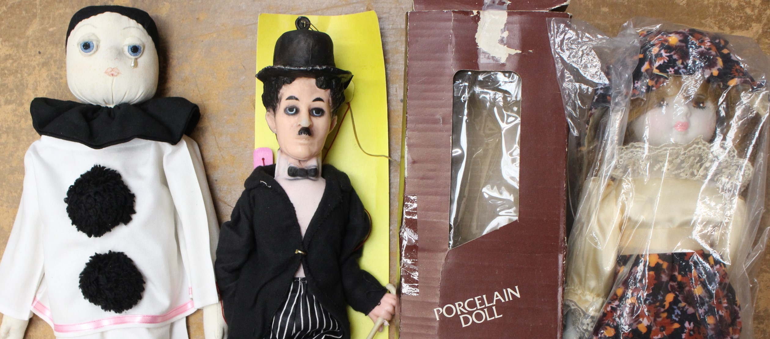 Toys: A collection of three assorted figures, included boxed porcelain doll, unboxed Pierrot doll, - Image 2 of 3