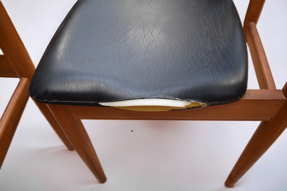 Six 1970s Schreiber dining chairs with black plastic back and seat rests. - Image 2 of 3