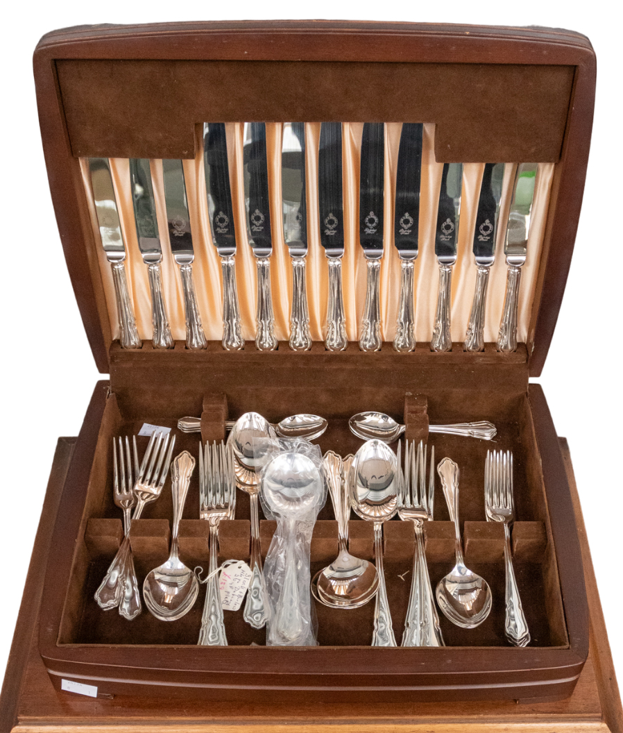 A 20th century Sheffield silver plated 44 piece cutlery service, six places, Dubarry pattern. In
