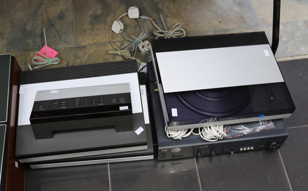 A Bang & Olufsen stereo system comprising: Beo-Cord 5000, Beo-Master 5000, Beo-Gram 5000, Master - Image 3 of 3