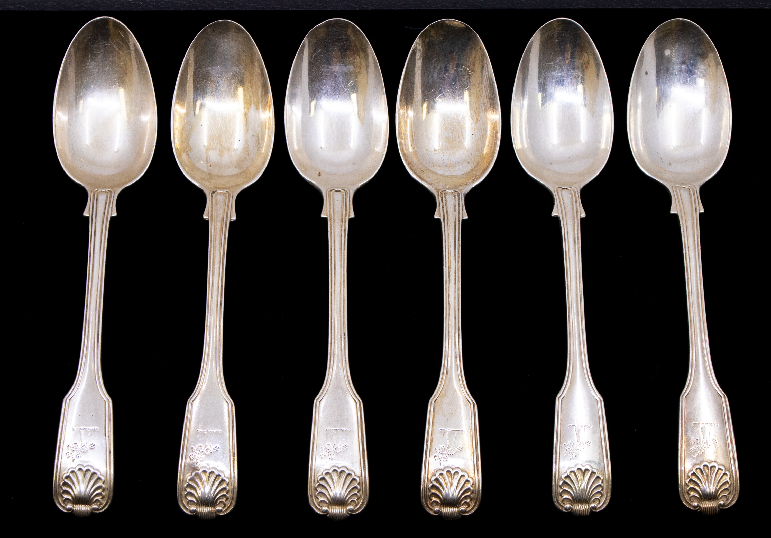 A set of six Victorian silver dessert spoons in the fiddle, thread and shell pattern, each - Image 3 of 4