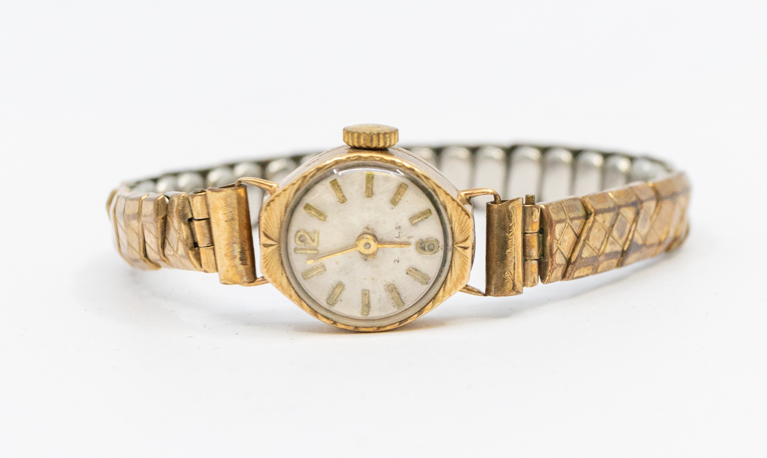 A collection of ladies and gents vintage and later wristwatches including a ladies 9ct gold cased - Bild 2 aus 2