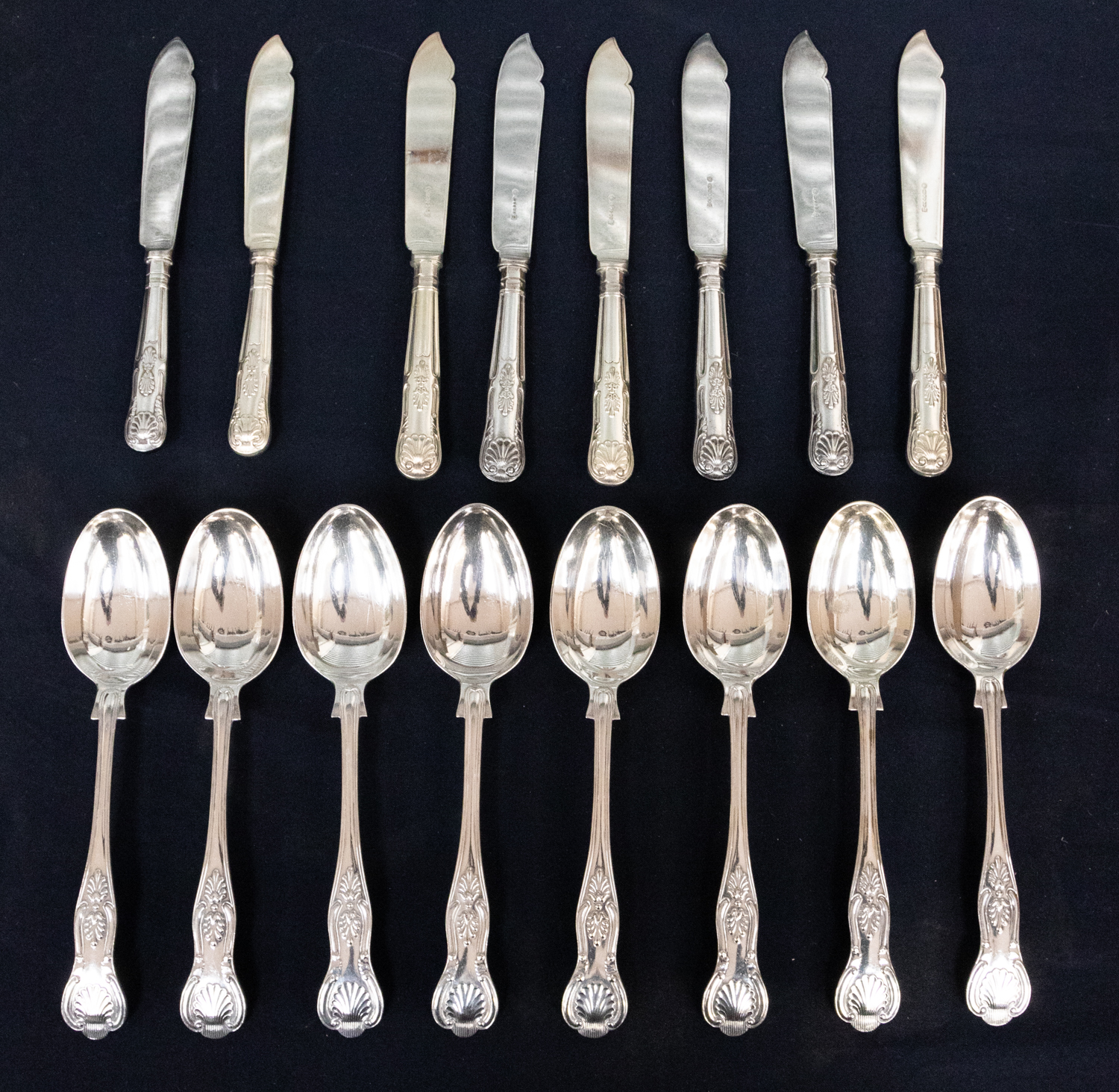 A matching Kings pattern silver plated eight place setting cutlery set consisting of various - Image 3 of 3