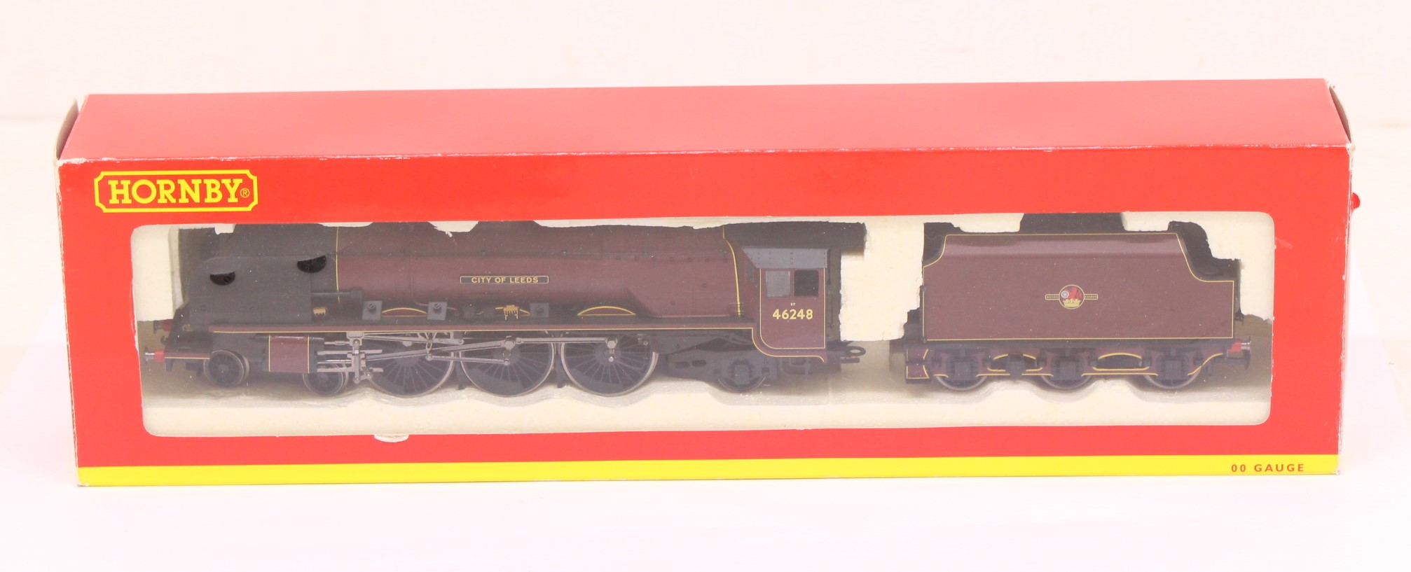 Hornby: A boxed Hornby, OO Gauge, BR 4-6-2 Princess Coronation Class 46248 'City of Leeds', - Image 2 of 3