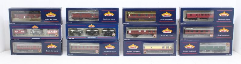 Bachmann: A collection of twelve assorted boxed Bachmann, OO Gauge coaches and rolling stock to