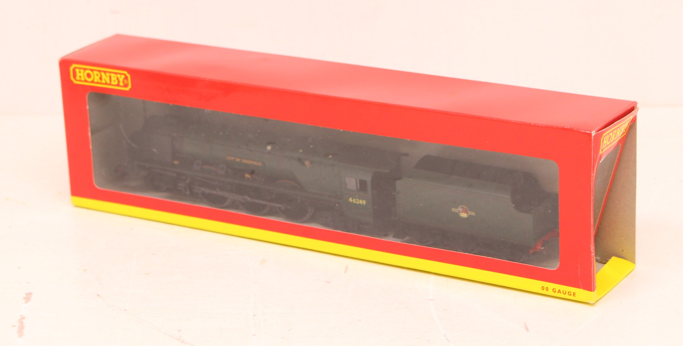 Hornby: A boxed Hornby, OO Gauge, BR 4-6-2 Duchess Class 8P 'City of Sheffield' locomotive and - Image 3 of 4