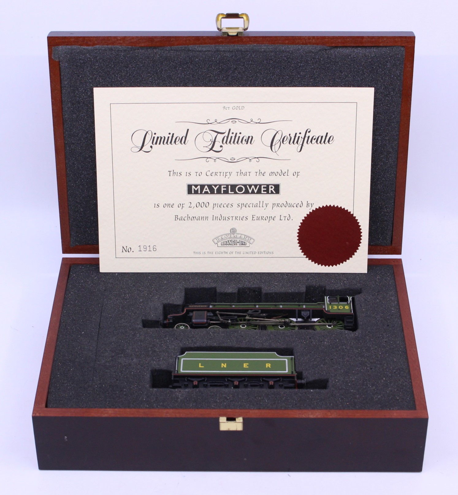 Bachmann: A boxed Bachmann, OO Gauge, Mayflower, locomotive and tender, Reference 31-705. Limited