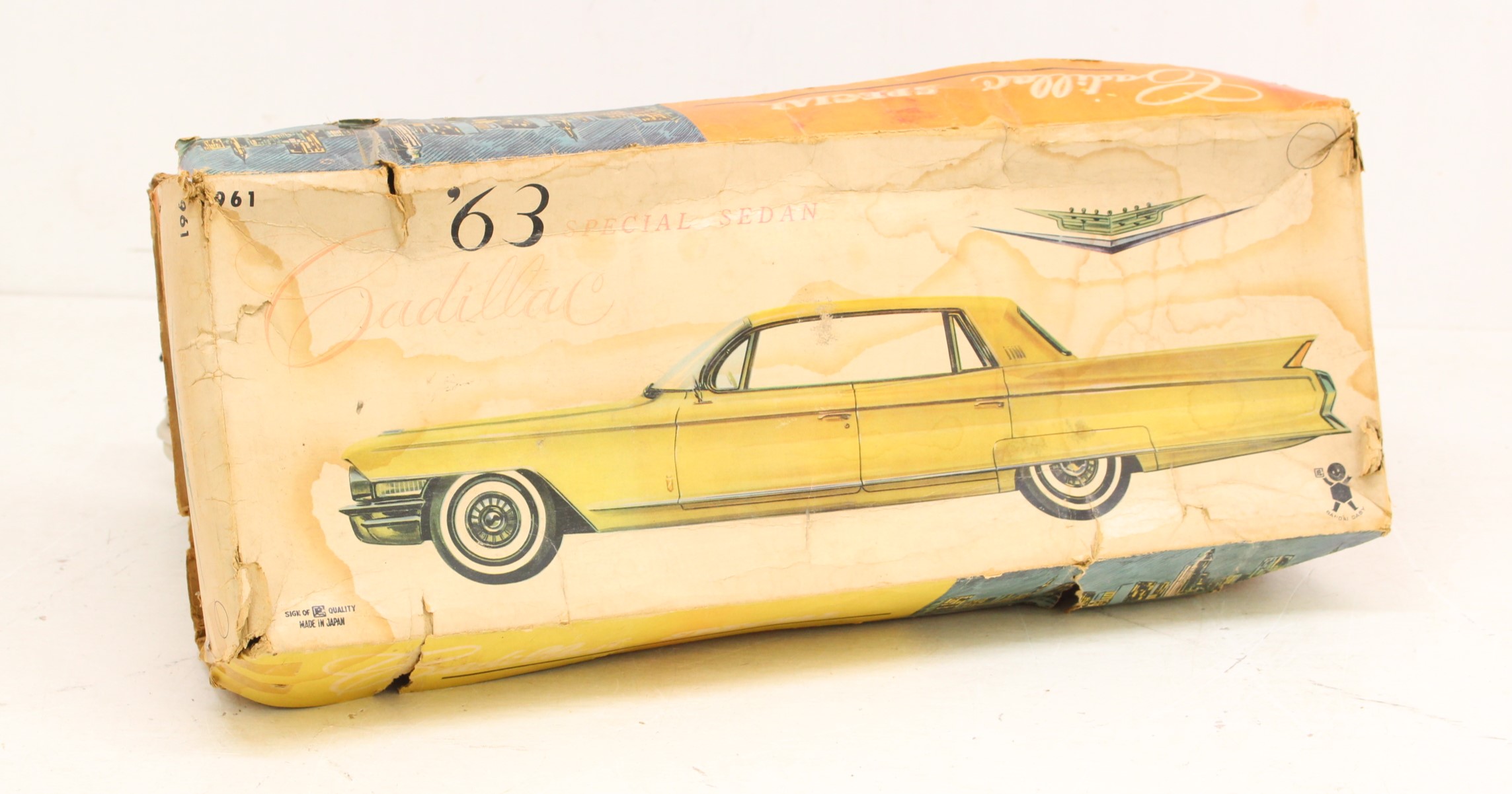 Bandai: A boxed Bandai, Cadillac '63 Special Sedan, Friction Driven, within original box. Contents - Image 5 of 5