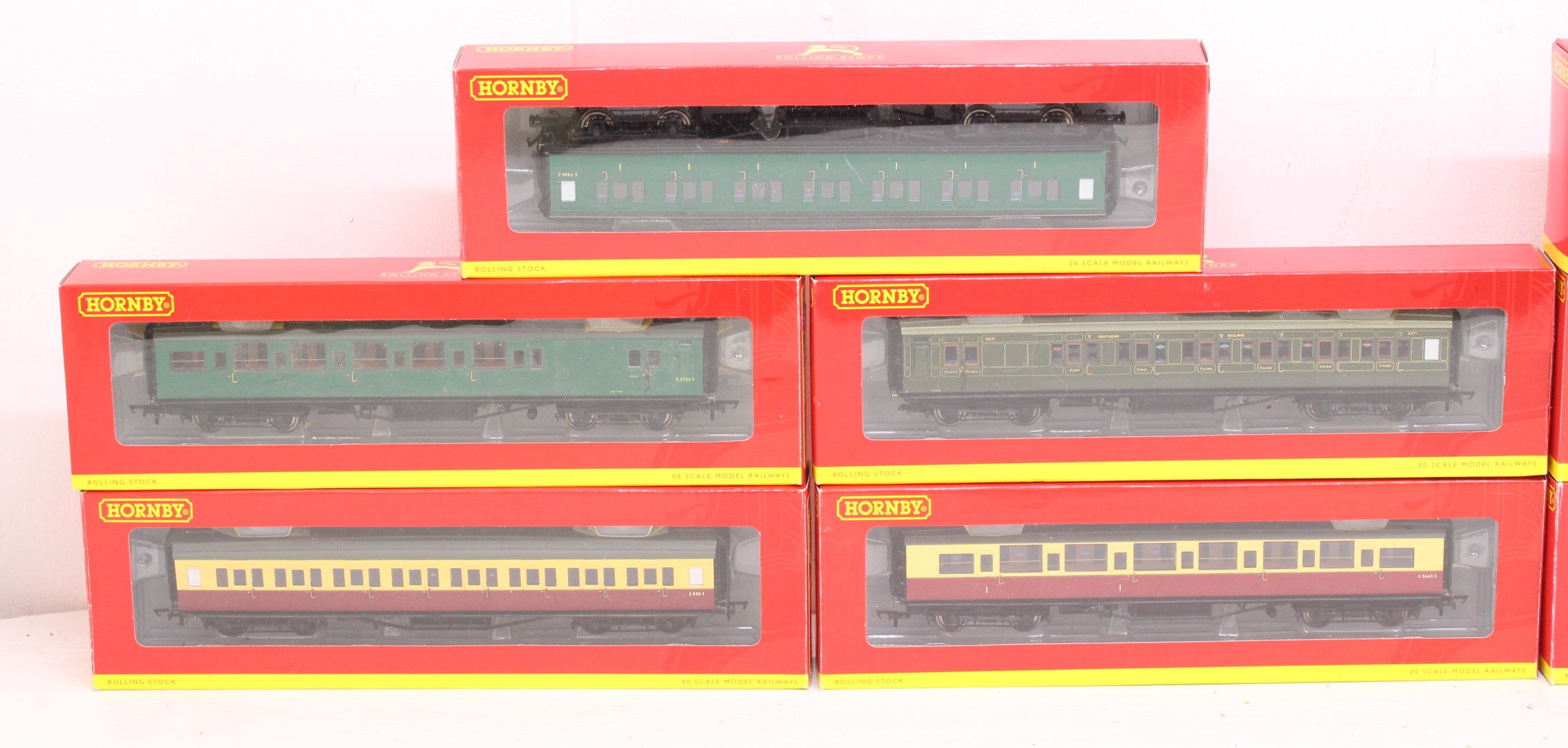 Hornby: A collection of eleven boxed Hornby, OO Gauge coaches to comprise: R4303C, R4304C, R4304E, - Image 2 of 3