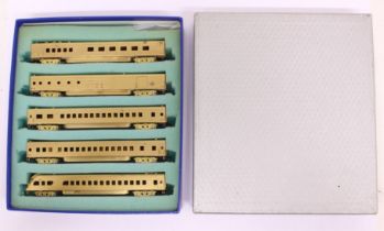 KMT: A boxed set of five KMT Japan, N Gauge coaches, unpainted brass. Very good condition. Appear