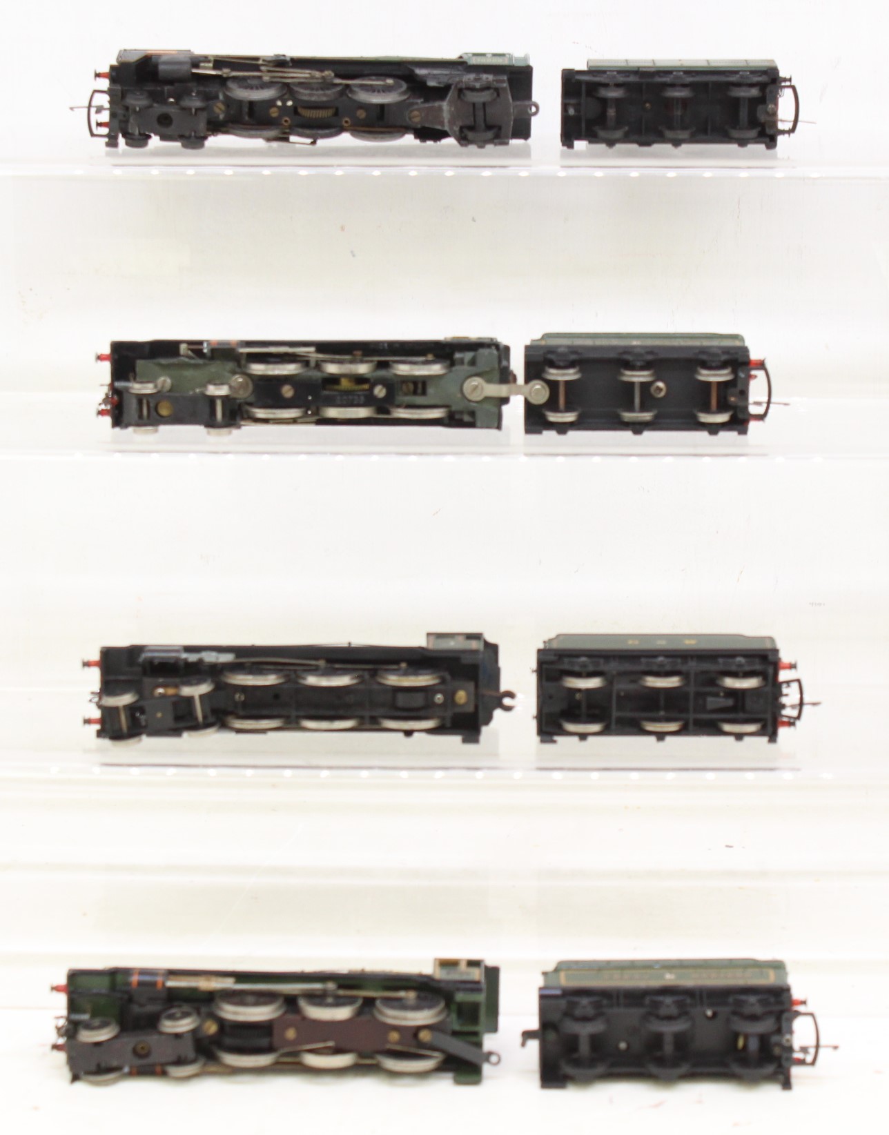 OO Gauge: A collection of seven unboxed OO Gauge locomotives to comprise: Wrenn Isambard Kingdom - Image 2 of 3