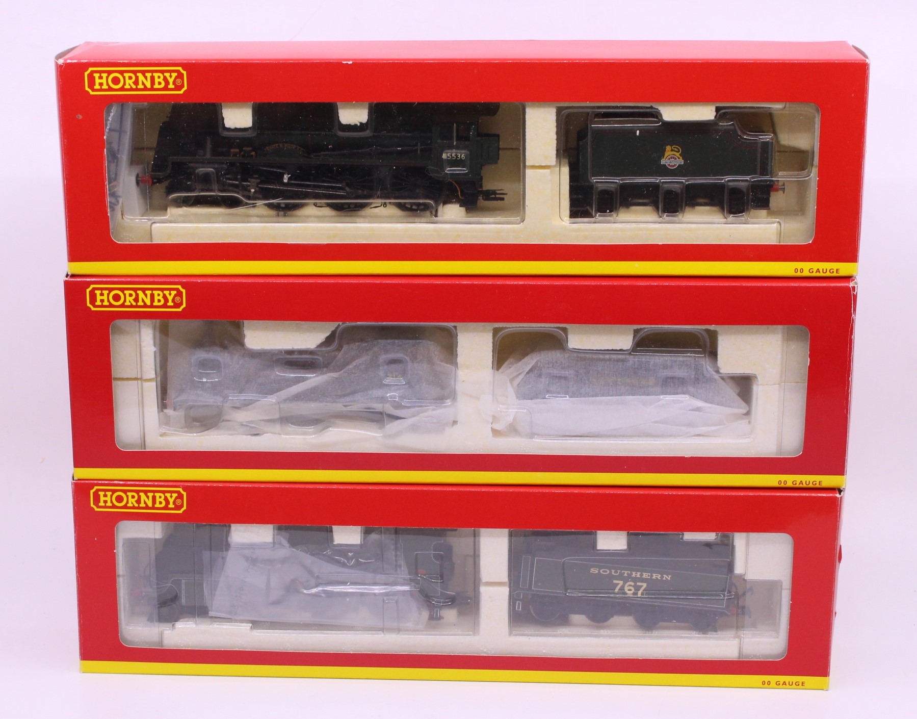 Hornby: A boxed Hornby, OO Gauge, BR 4-6-0 Patriot Class Locomotive and Tender 'Private W Wood - Image 2 of 3