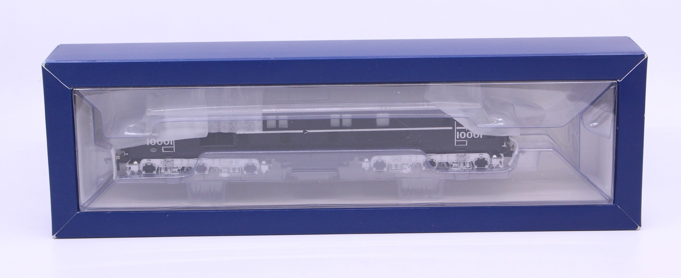 Bachmann: A boxed Bachmann, OO Gauge, BR 10001 BR Black and Chrome, Produced Exclusively for Rails - Image 2 of 3