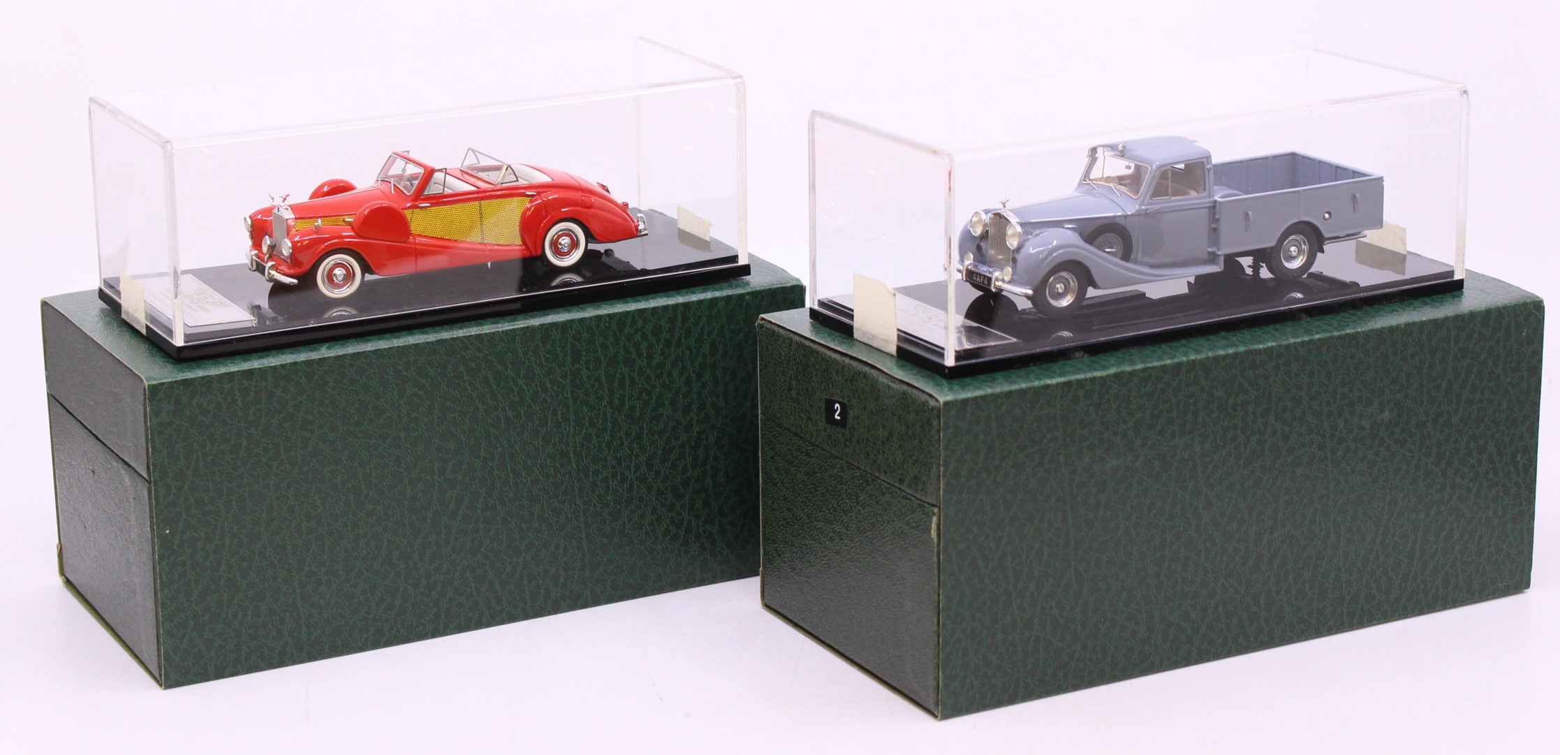 British Heritage Models: A pair of boxed 1:43 Scale British Heritage Models (BHM) vehicles: The