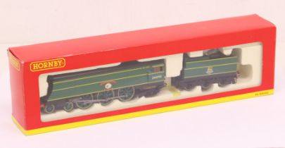 Hornby: A boxed Hornby, OO Gauge, BR 4-6-2 Battle of Britain Class 34090 'Sir Eustace Missenden',