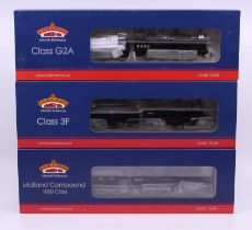 Bachmann: A collection of three boxed Bachmann, OO Gauge, locomotive and tender, to comprise: