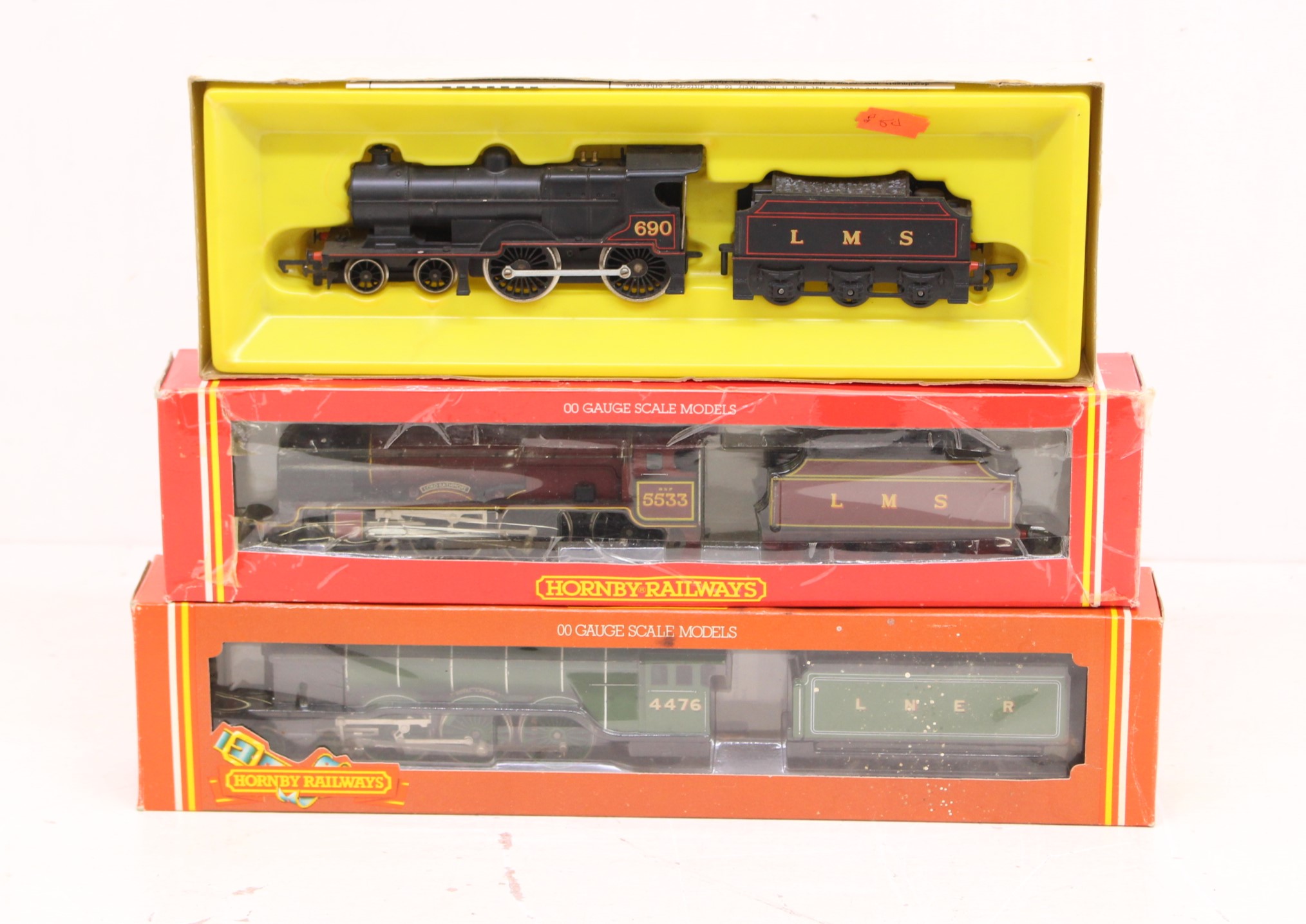 Hornby: A collection of three boxed Hornby, OO Gauge locomotives to comprise: R450, R042 and R308.