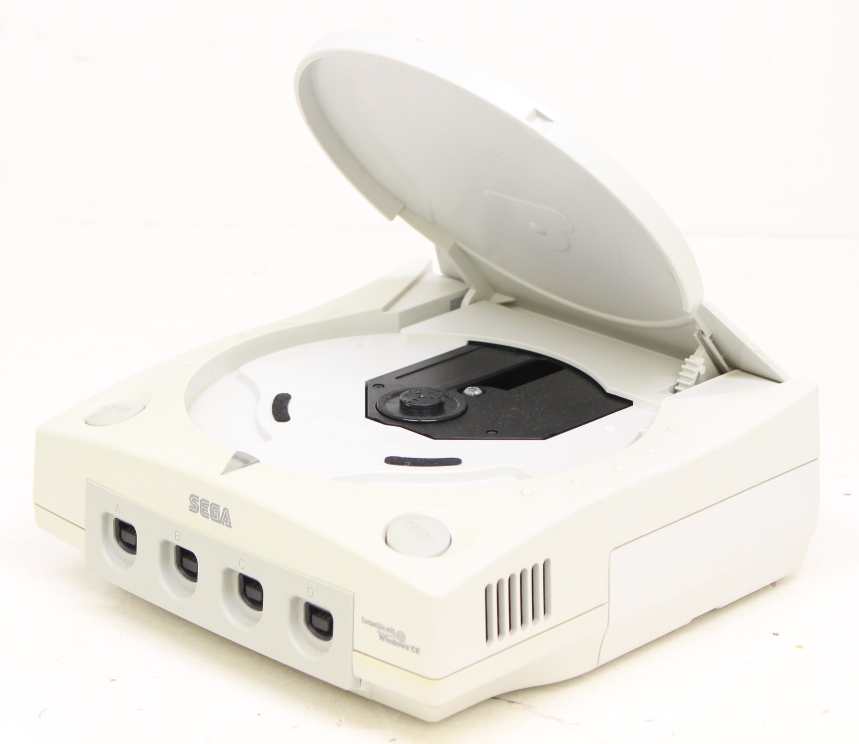 Dreamcast: A boxed Sega Dreamcast console, complete with controller, instructions and power cable; - Image 2 of 4