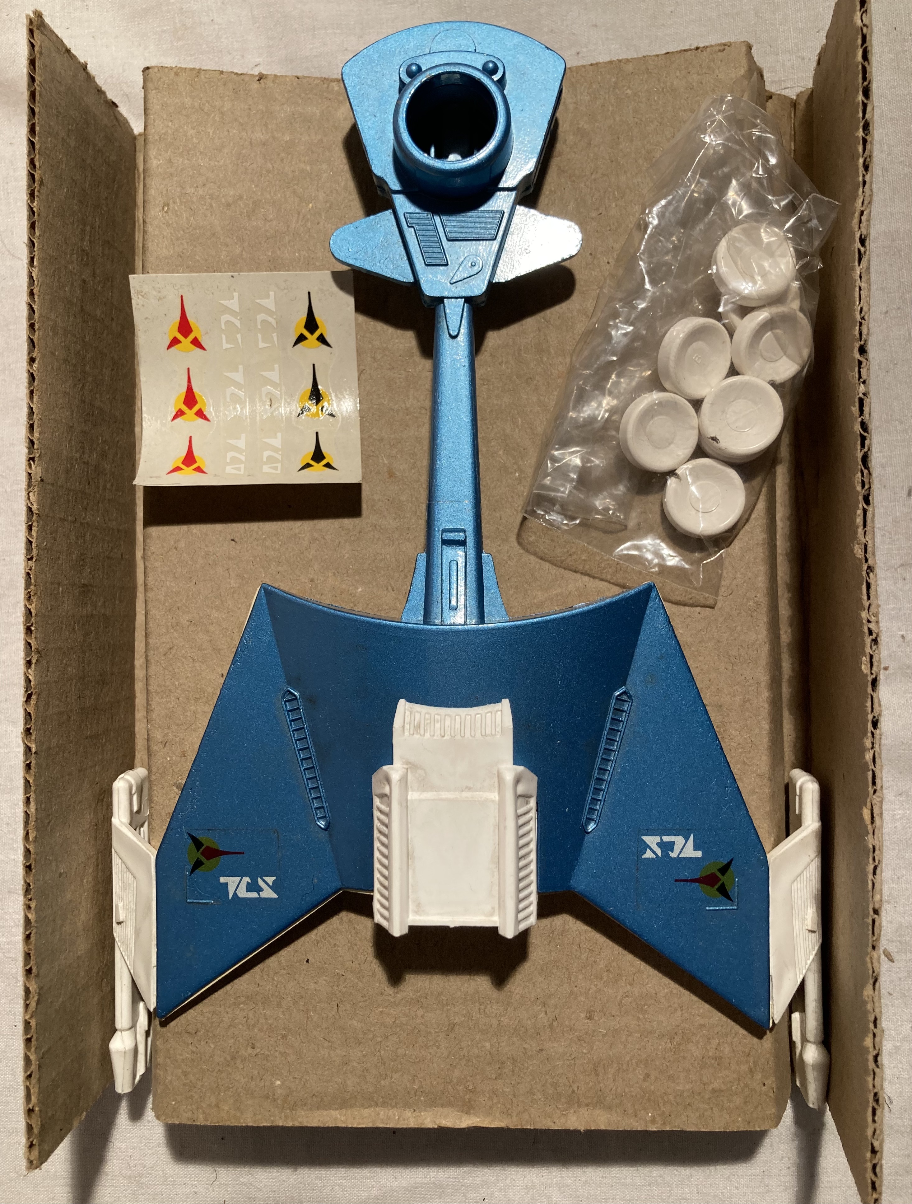 Dinky: A boxed Dinky Toys, Star Trek Klingon Battle Cruiser, Reference 357, in excellent original - Image 2 of 7