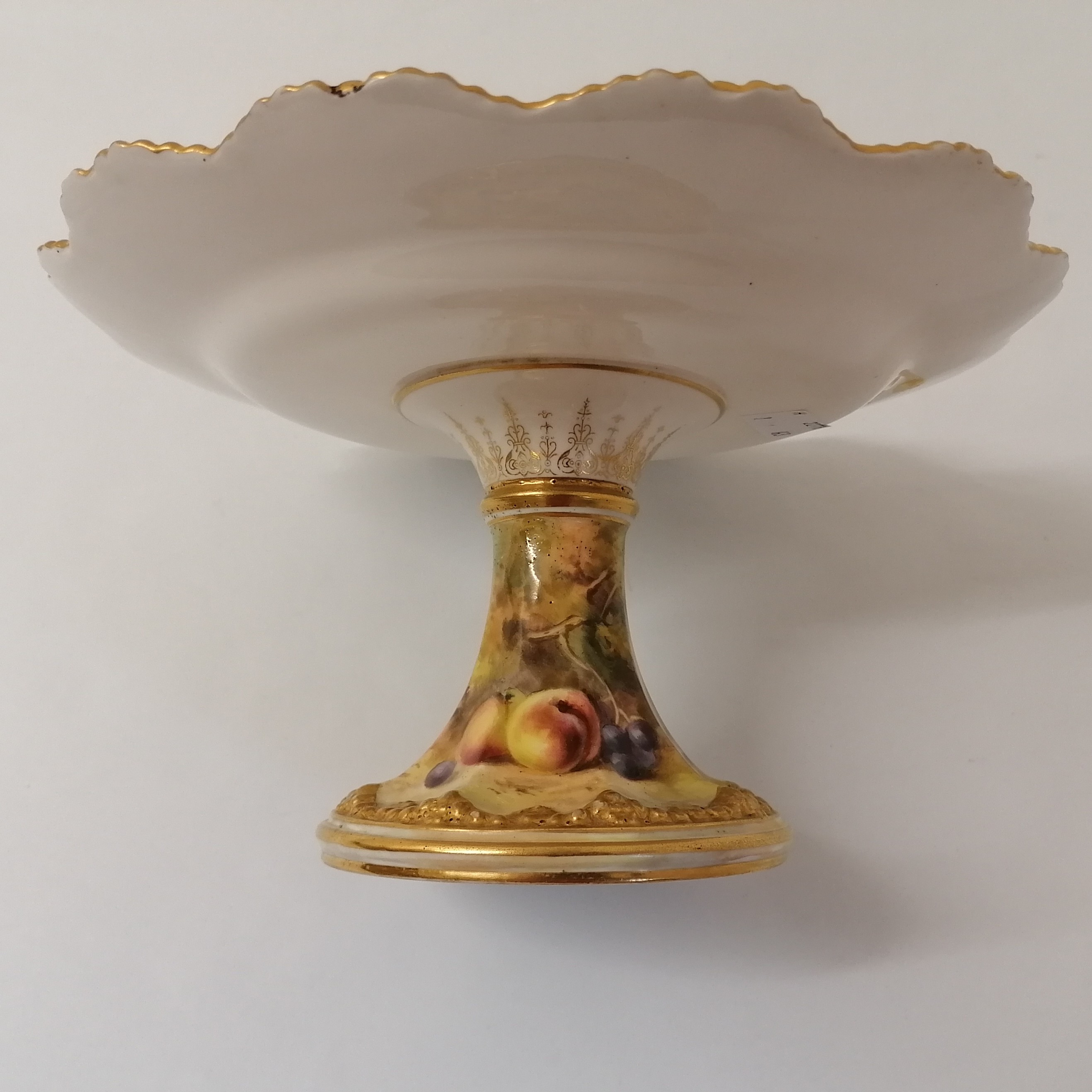 A Royal Worcester hand painted with fruit tazza. Signed by F Roberts (Frank Roberts). Puce mark. - Image 3 of 5