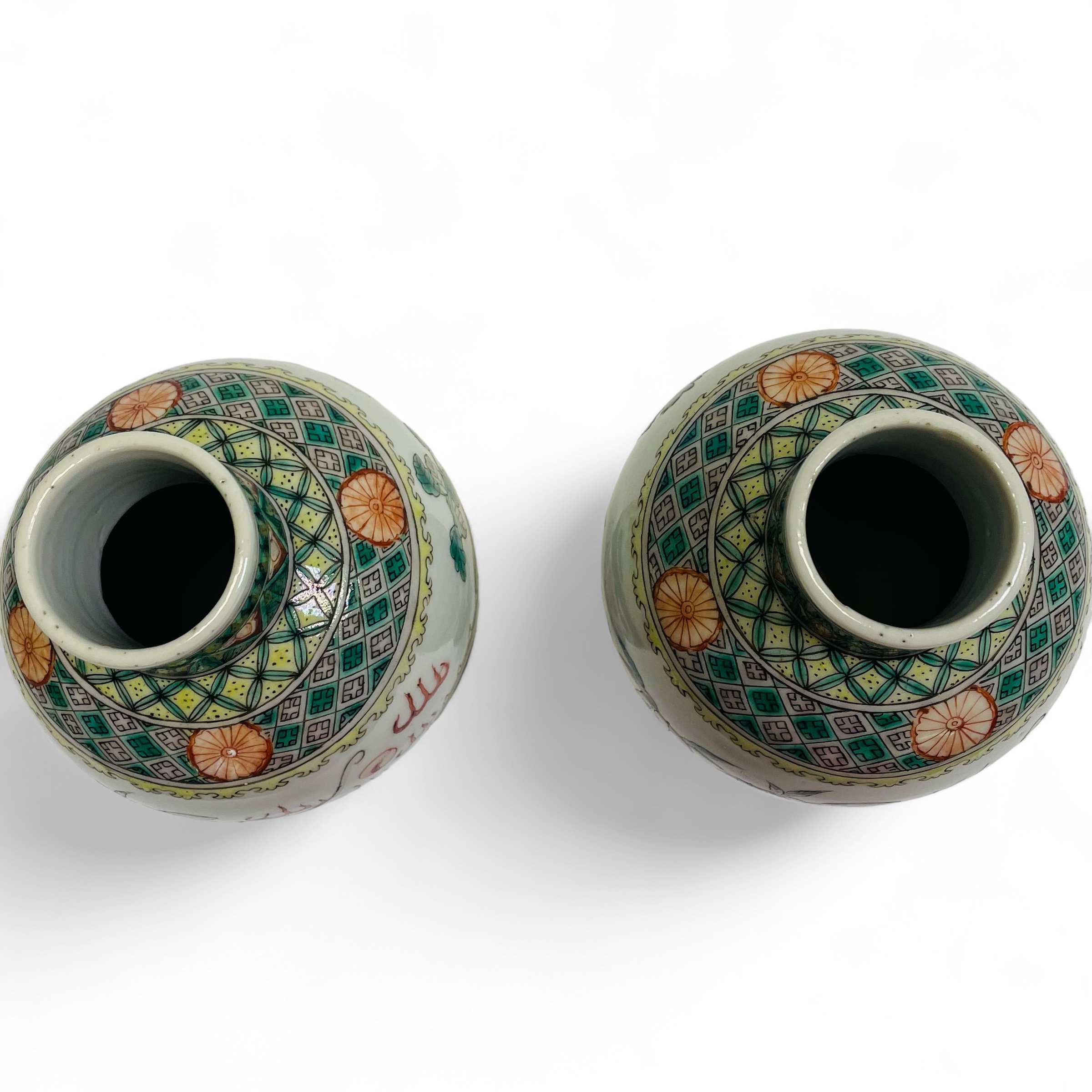 A Pair of Chinese Famille Verte Dragon Vases with four character Marks to base. 10cm diameter x 22cm - Image 2 of 8