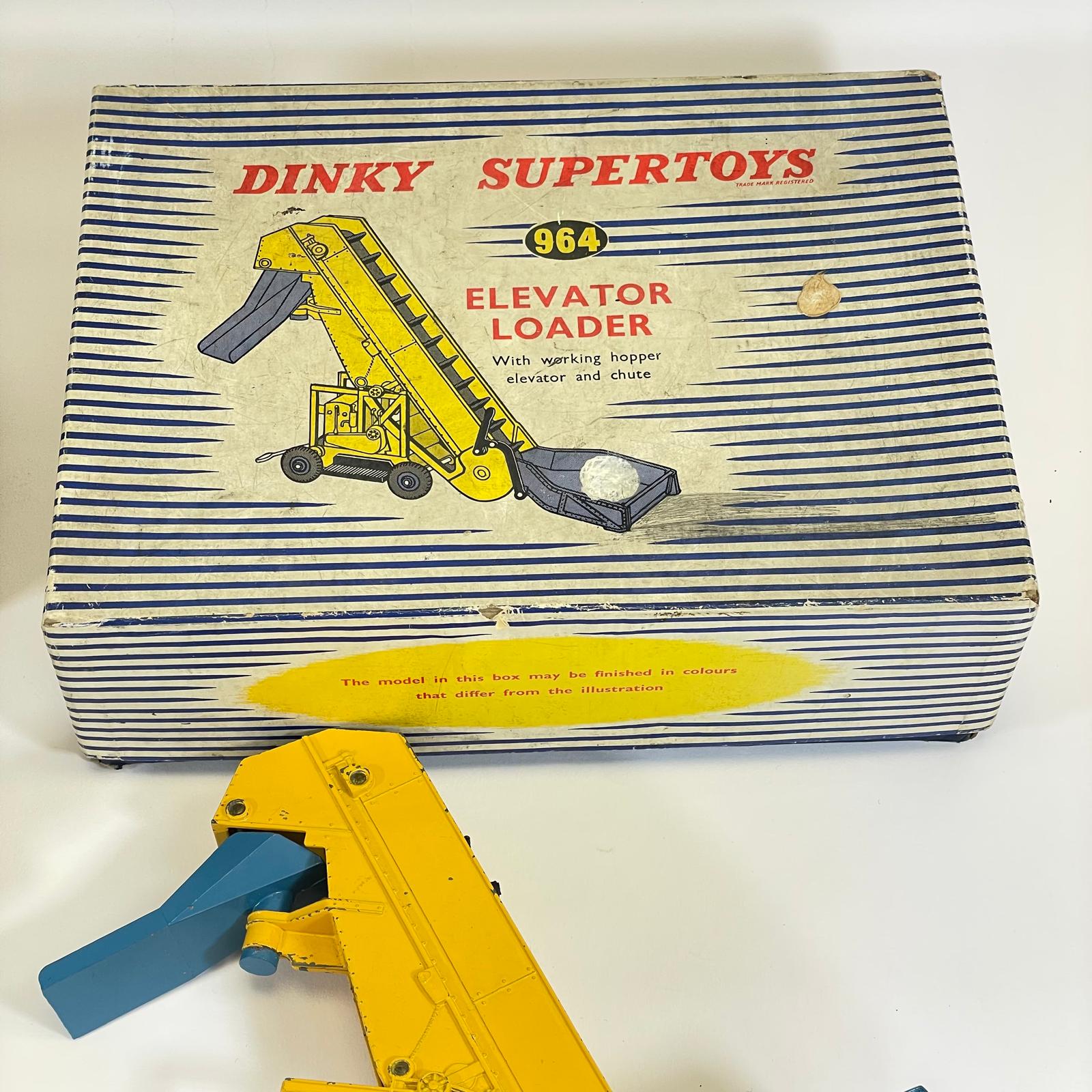 Two Boxed Dinky Super Toys 961 Blaw-Knox Bulldozer and 964 Elevator Loader - Image 6 of 6