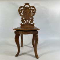 ***AWAY*** A late Victorian/Edwardian Bavarian/Black Forest carved walnut child's musical chair
