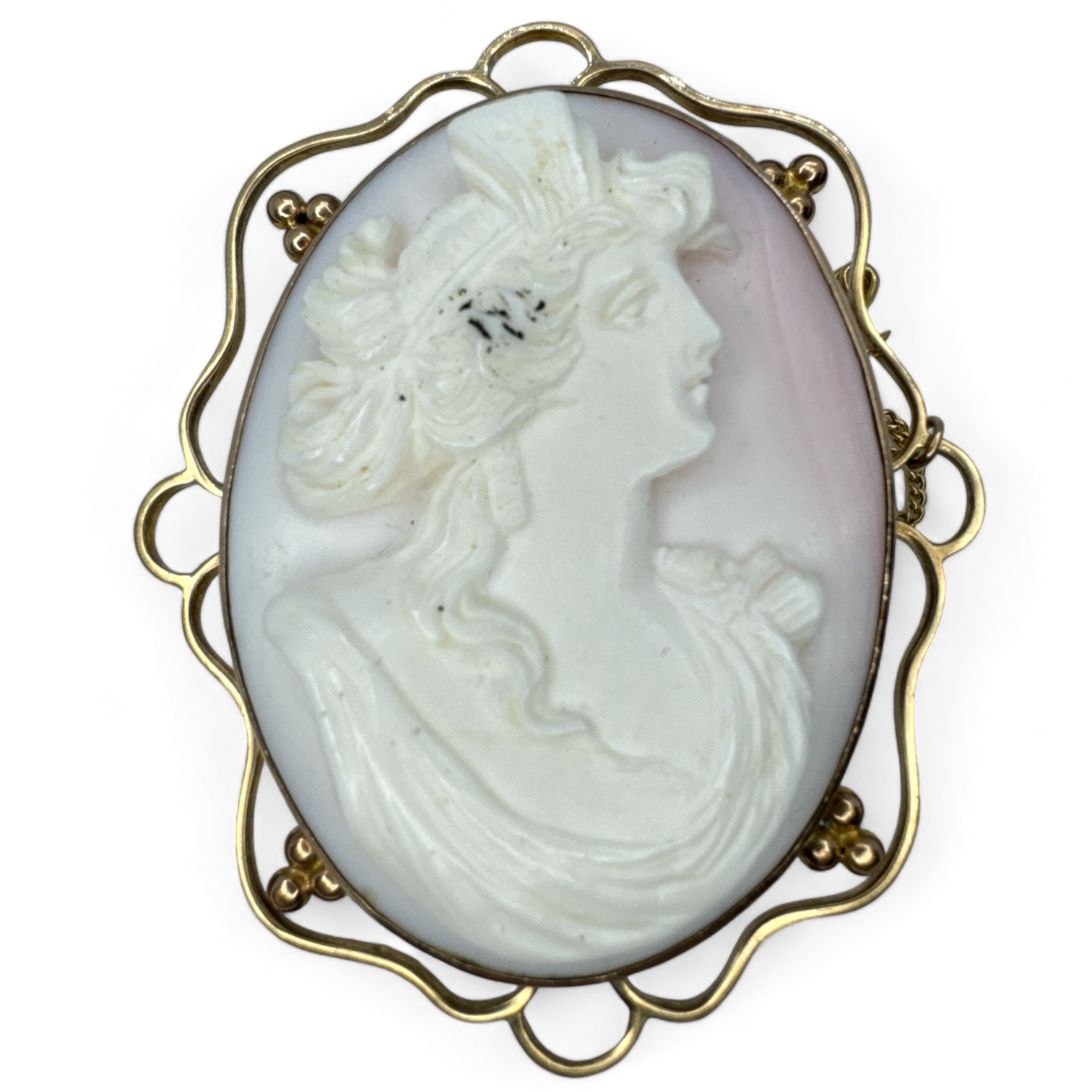Two carved shell cameo brooches featuring classical Greek goddesses Hera and Psyche. Hera, wife of - Bild 4 aus 4