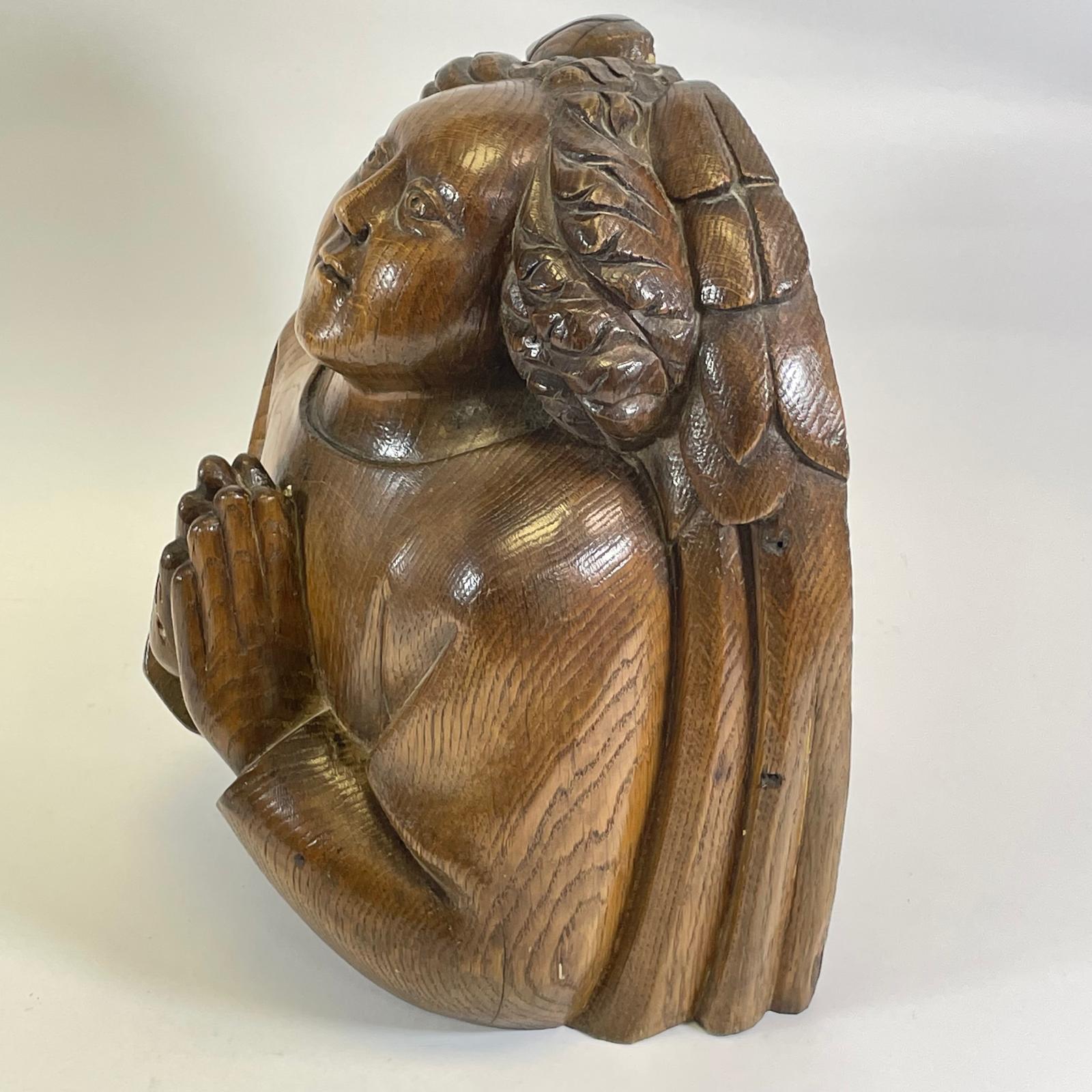A carved oak Angel boss 27cm x 18cm x 30cm - Image 3 of 7