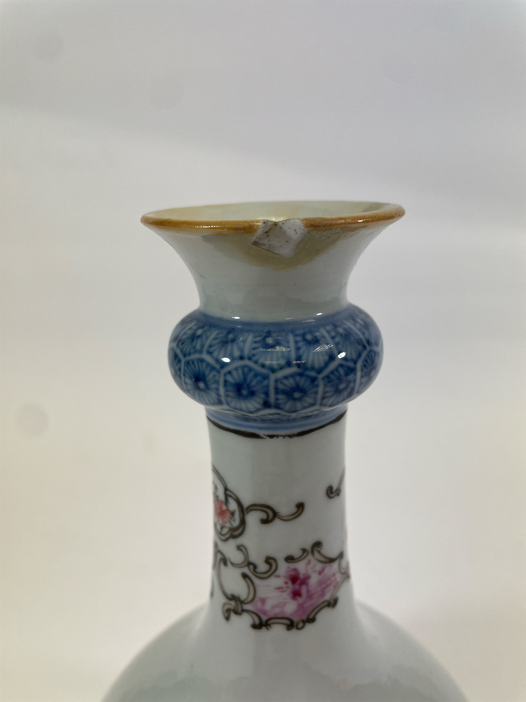 A Chinese Famille Rose Guglet Bottle Vase, Qianlong period decorated with figures.  13cm diameter - Image 3 of 3