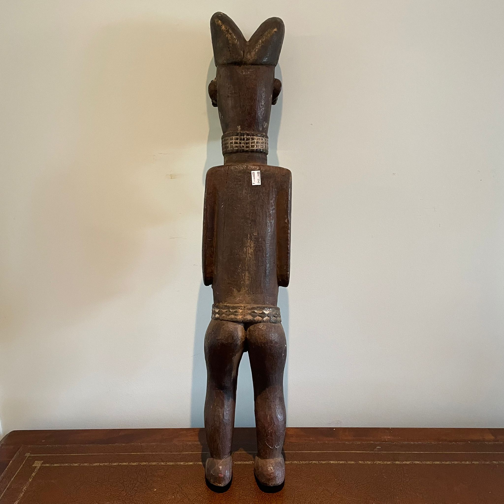 ***AWAY*** A carved African tribal standing figure with male child approximately 16cm by 15cm by - Image 3 of 4