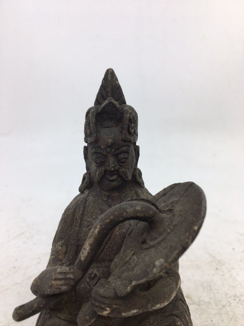 A Sino-Tibetan bronze figure of a deity. H:12cm - Image 2 of 4