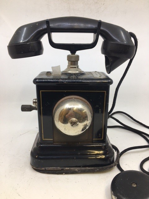 A vintage black telephone TELEFON AKTIESELSKAB - Image 4 of 4