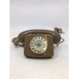 A vintage telephone (776, EET 81/1) (PO, AUTHRISED RELEASE, 21034)