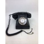 A vintage black bell telephone (164-65) (a/f)