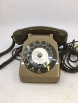 A vintage bell telephone (PROPRIEIT L'ETAT PTT) (124673)