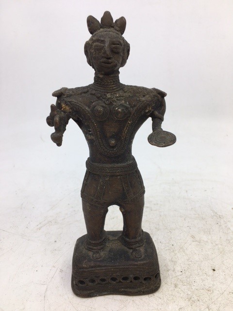 An Indian bronze figure H:16cm together with similar 19cm (2) - Image 2 of 4