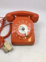A vintage telephone (CTD PARIS, PROPAITE DE L'ETAT PTT)