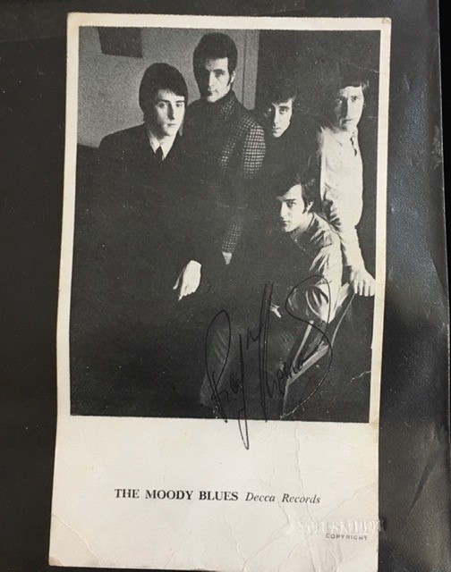 Moody Blues interest signed postcard and vintage vinyl - Image 4 of 6