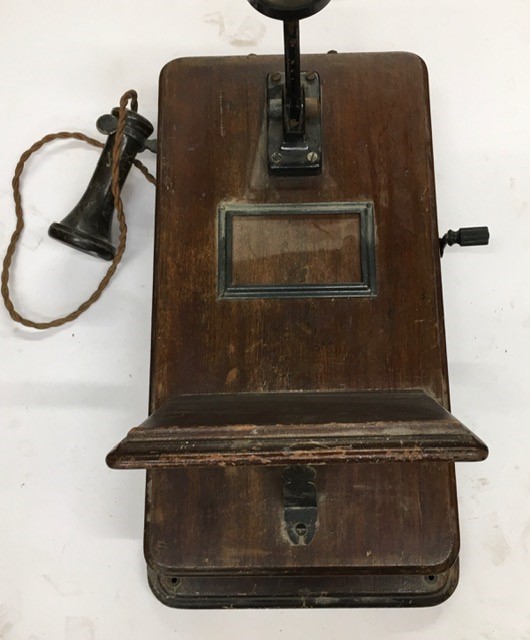 A vintage telephone (a/f) - Image 3 of 3
