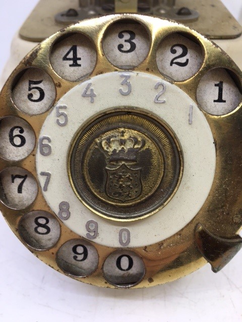 A vintage white bell telephone (MADE IN DENMARK) - Image 4 of 6