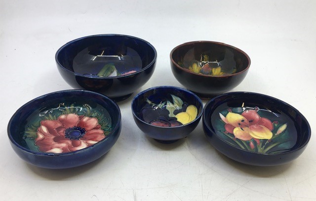 A collection of 20th cent Moorcroft pottery  bowls. Diameter: 13.5cm (largest) - Image 2 of 7