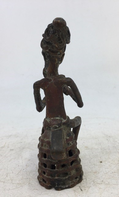 A Indian bronze figure of a man. H:11cm - Image 3 of 4