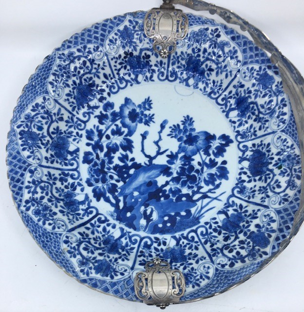 A Chinese porcelain Kangxi period bowl with silver handle Diameter 28.2cm - Image 6 of 11