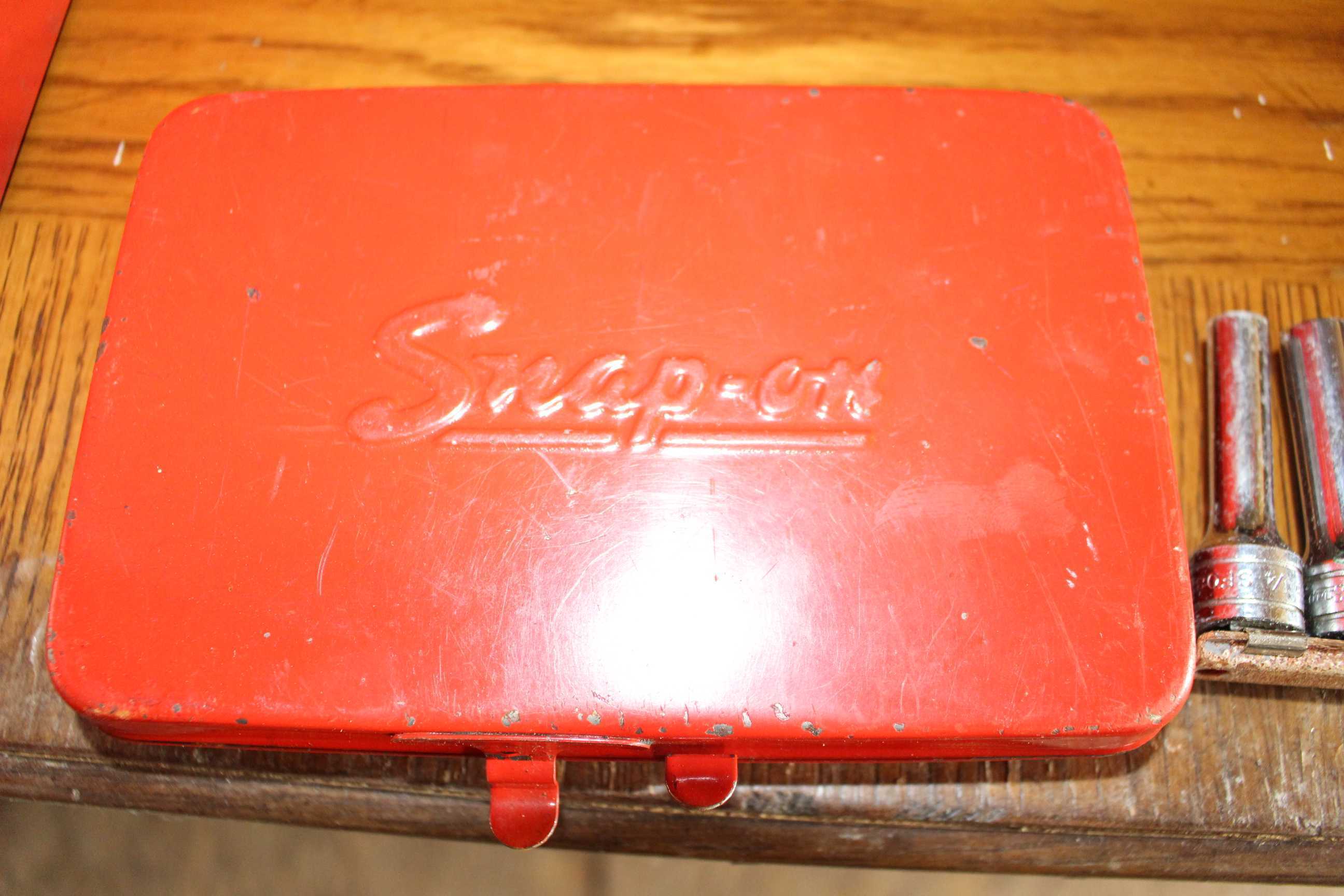 Snap on tool box to include Snap on sockets and large selection of other branded tools and - Image 2 of 10