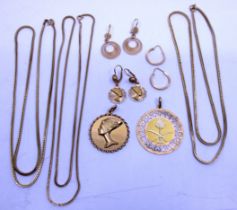Selection of 18ct Gold Jewellery. To include Necklaces, Earrings and Pendants. There is a Pendant